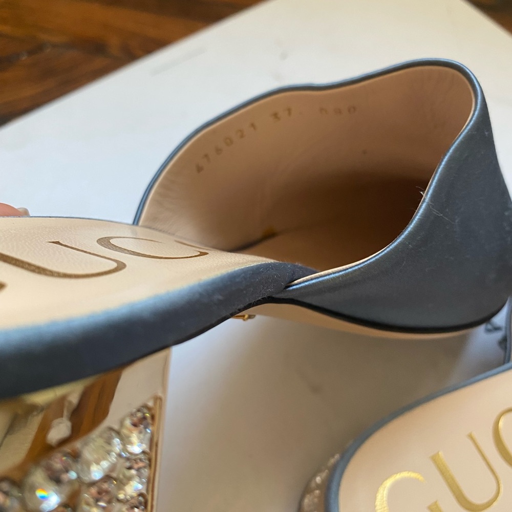 GUCCI Closed Toe Blue Satin Mules w Chrystal Heels, size 7 - Picture 7 of 9